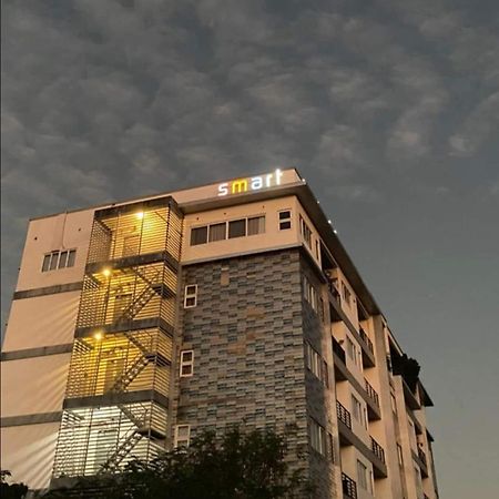 Smart Condominium Bldg, Cagayan De Oro City Exterior photo